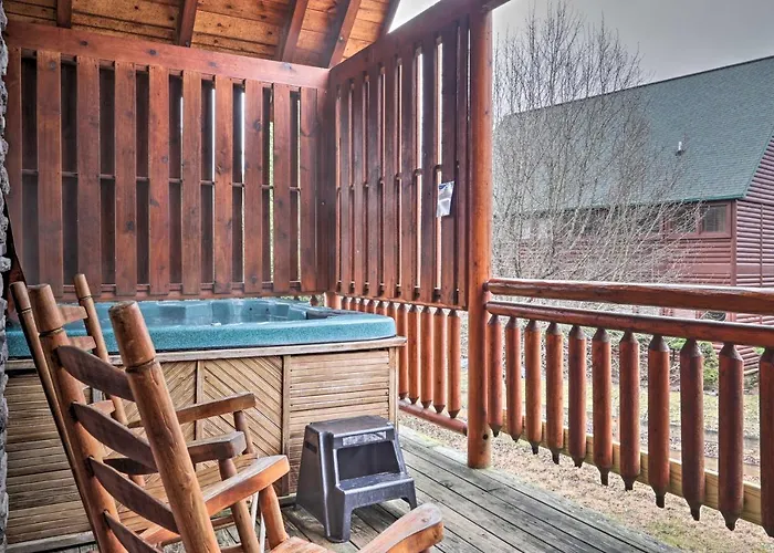 Pigeon Forge Cabin With Games, 1 Mi To Parkway!